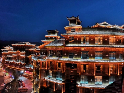 對樓體亮化施工時要如何對燈具進行檢查